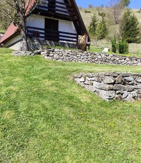 Podgorica House | Hilltop cabin