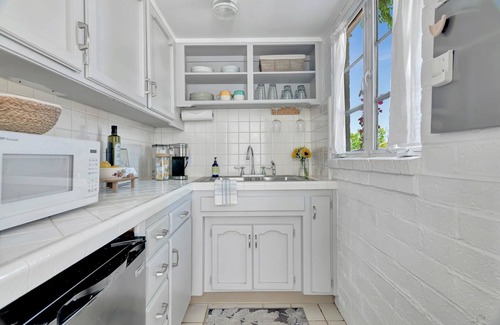 Paso Robles House | Hilltop Cottage 1 Bed/1 Bath near Downtown Paso