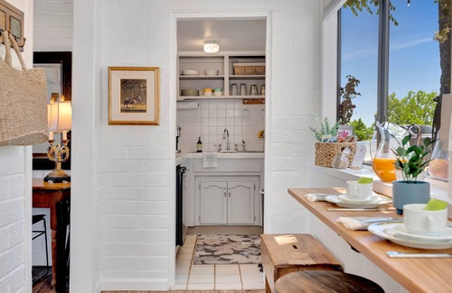 Paso Robles House | Hilltop Cottage 1 Bed/1 Bath near Downtown Paso