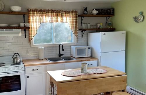 Cape Broyle Cottage | Hilltop Cottage