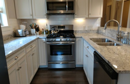 Leicester House | Hilltop Cottage , Upscale, Pristine, Self Check-In