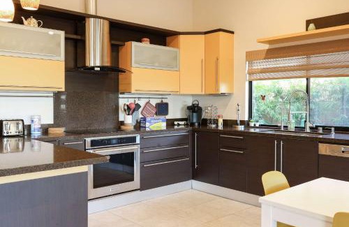 Carmel Valley House | Hilltop Escape in Carmel Valley