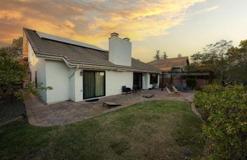 Carmel Valley House | Hilltop Escape in Carmel Valley