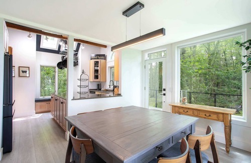 New Marlborough House | Hilltop Escape with Views & Hot Tub