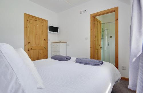 Pulham Cabin | Hilltop Farm