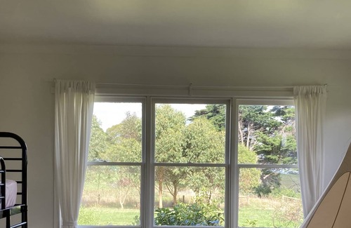 Fish Creek Other | Hilltop farmhouse close to Wilsons Prom