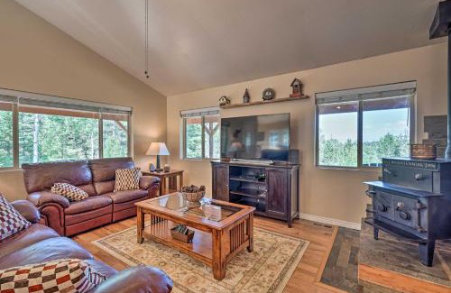 Florissant House | Hilltop Haven in Florissant Deck and Mountain View!
