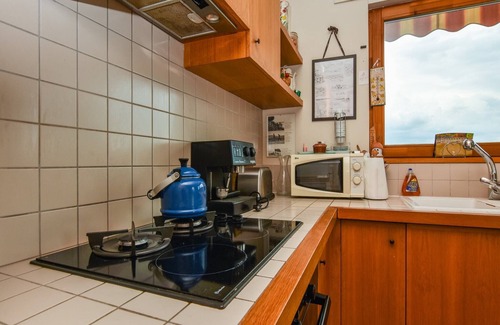 Parlan Villa | Hilltop Haven in Parlan
