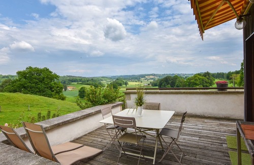 Parlan Villa | Hilltop Haven in Parlan