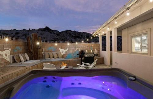 Yucca Valley House | Hilltop Haven