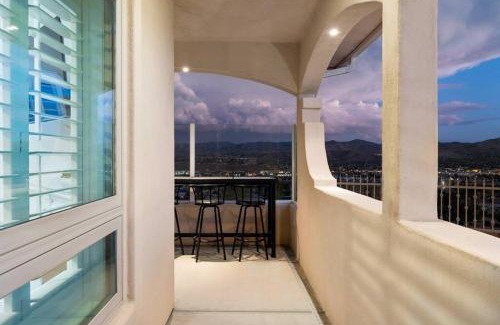 Yucca Valley House | Hilltop Haven