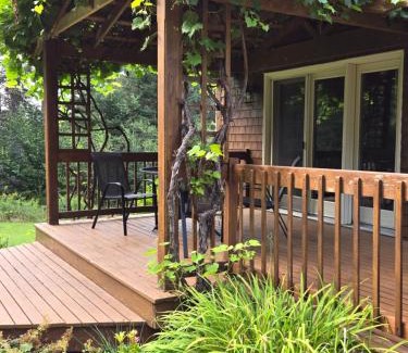 Quispamsis House | Hilltop Hideaway