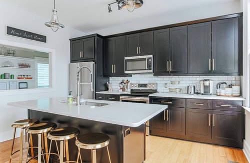 Staunton House | Hilltop Hideaway: Fenced Yard, Walkable