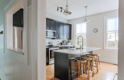 Staunton House | Hilltop Hideaway: Fenced Yard, Walkable