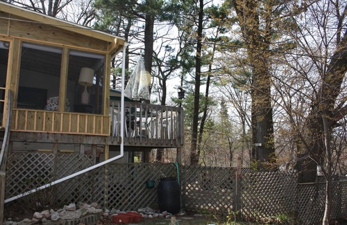 Beachwood-Bluffton House | Hilltop Hideaway near Lake Michigan
