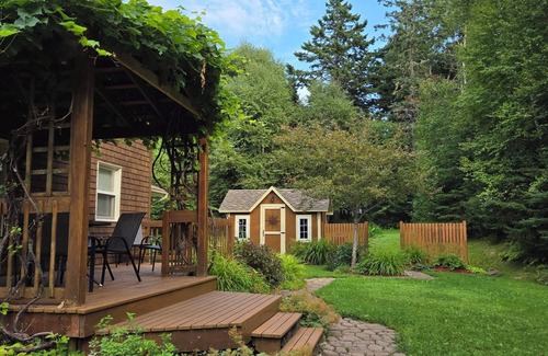 Quispamsis House | Hilltop Hideaway Quispamsis