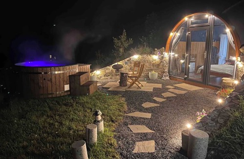 Silverbridge Cabin | Hilltop Hideaway (Secluded pod + Private hot tub)