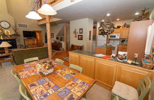 Pagosa Springs House | Hilltop home with mountain views close to amenities and national forest.