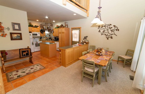 Pagosa Springs House | Hilltop home with mountain views close to amenities and national forest.