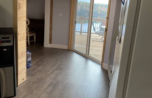 Hale House | Hilltop House with awesome view of East Stylus Lake