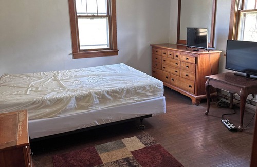 Emporium Cabin | Hilltop Lodge, Elk Viewing, Hunting, Motocross, Quad, Dirt Bike, Trail Riding