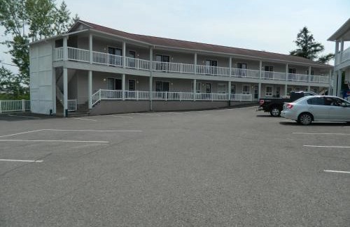 Grand Falls Hotel | Hilltop Motel & Restaurant