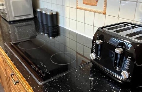 Mosborough House | Hilltop Place Suites M1 J31 near Peak District