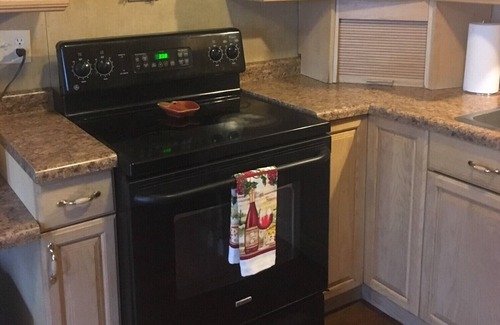Wakefield Apartment | Hilltop Retreat Piketon Lucasville