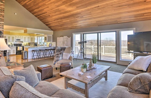 Tully Villa | Hilltop Retreat & Spa with Lake Otisco Views!