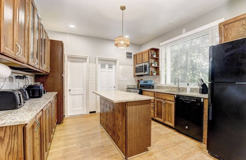 Lochearn House | Hilltop Retreat w/Pool, Games & Sunroom