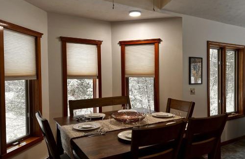 Naples House | Hilltop Serenity
