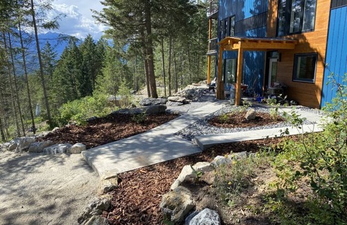 Golden House | Hilltop suite with stunning views of mountains