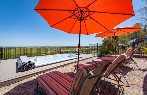 Paso Robles House | Hilltop Vineyard Home w/360 Views, Pool & Fire Pit!