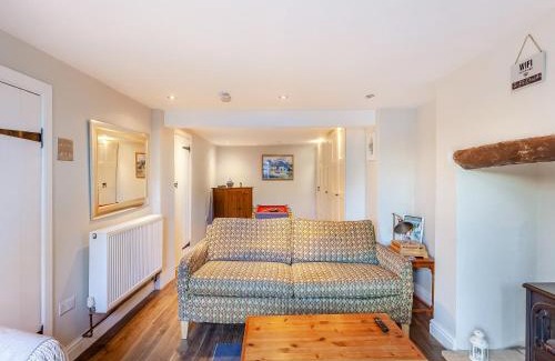 North Nibley House | Hillview Cottage