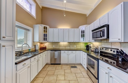 Granite Shoals House | Hillview Estate