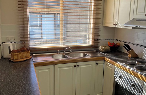 Batlow House | Hillview Farms Town Cottage
