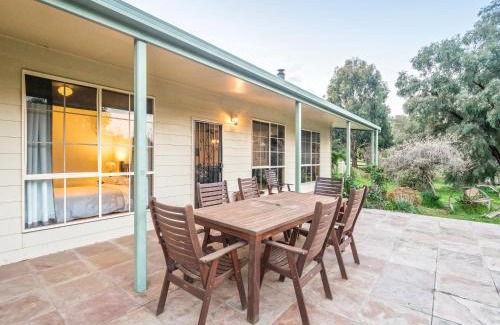Strath Creek House | Hillview, Halls on Falls Homestead