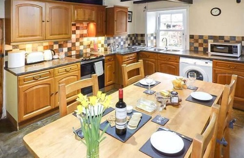 Worton Cottage | HILLWAYS, pet friendly, character holiday cottage in Gunnerside