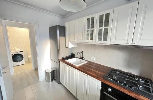 Sector 3 Apartment | Hils Pallady - AMY Apartment