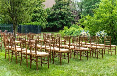 Alexandria West Hotel | Hilton Alexandria Mark Center