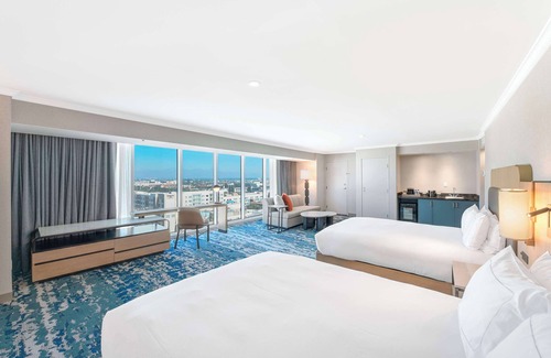 Anaheim Resort Hotel | Hilton Anaheim