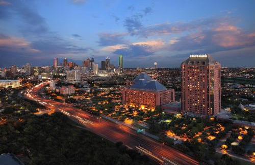 Dallas Resort | Hilton Anatole