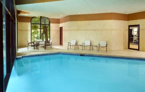 Peachtree Corners Hotel | Hilton Atlanta Northeast
