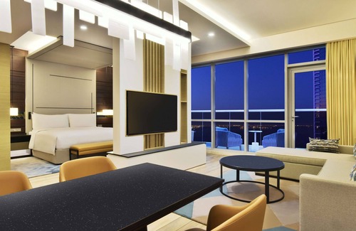 Manama Hotel | Hilton Bahrain