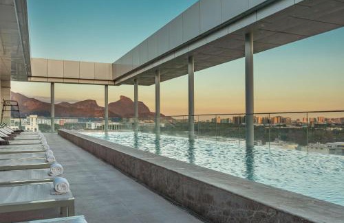 Jacarepagua Hotel | Hilton Barra Rio de Janeiro