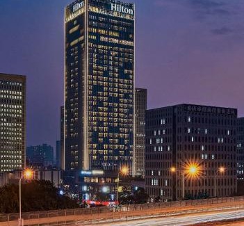 Chongqing Hotel | Hilton Chongqing Liangjiang New Area