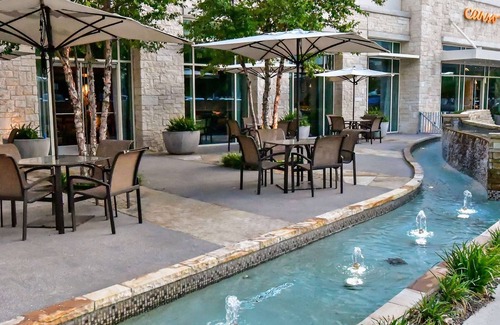 Plano Hotel | Hilton Dallas/Plano Granite Park