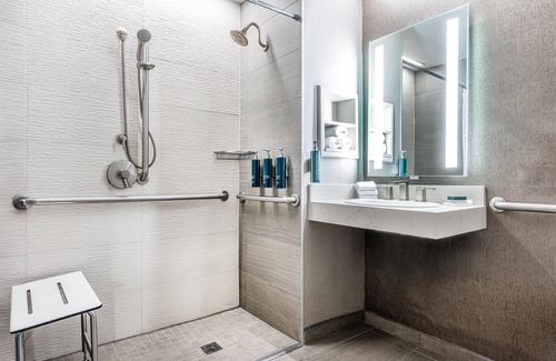 Grapevine Hotel | Hilton DFW Lakes Executive Conference Center
