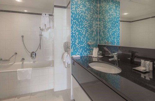 Sutton Cross Hotel | Hilton Dublin Airport Hotel