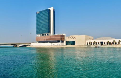 Manama Hotel | Hilton Garden Inn Bahrain Bay
